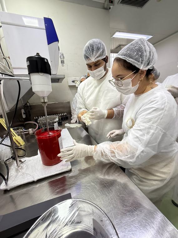 Pigmento vermelho na produção